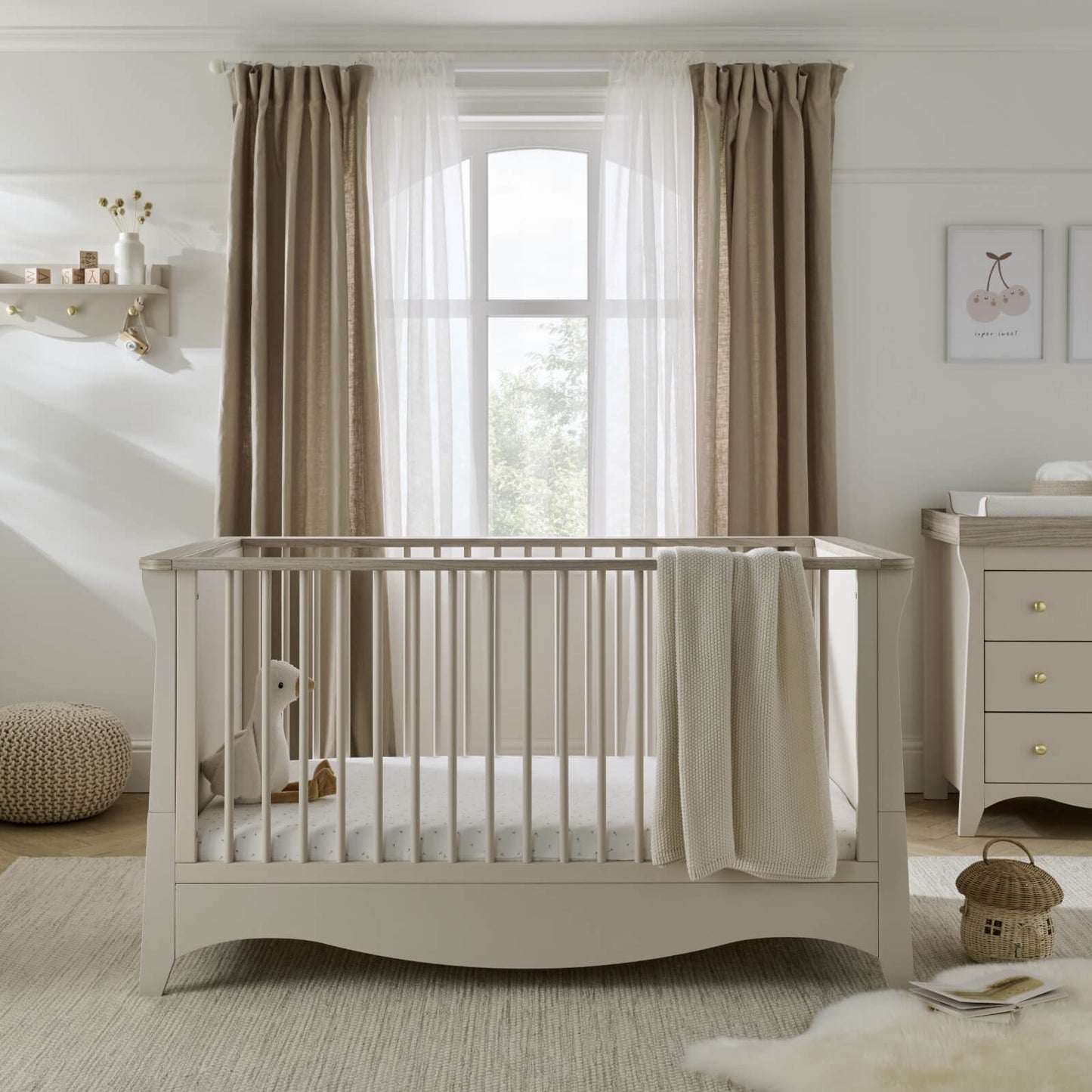 CuddleCo Clara 2pc Set 3 Drawer Dresser & Cot Bed - Cashmere/Ash