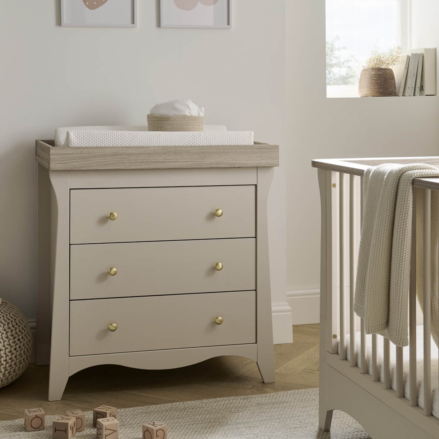 CuddleCo Clara 2pc Set 3 Drawer Dresser & Cot Bed - Cashmere/Ash