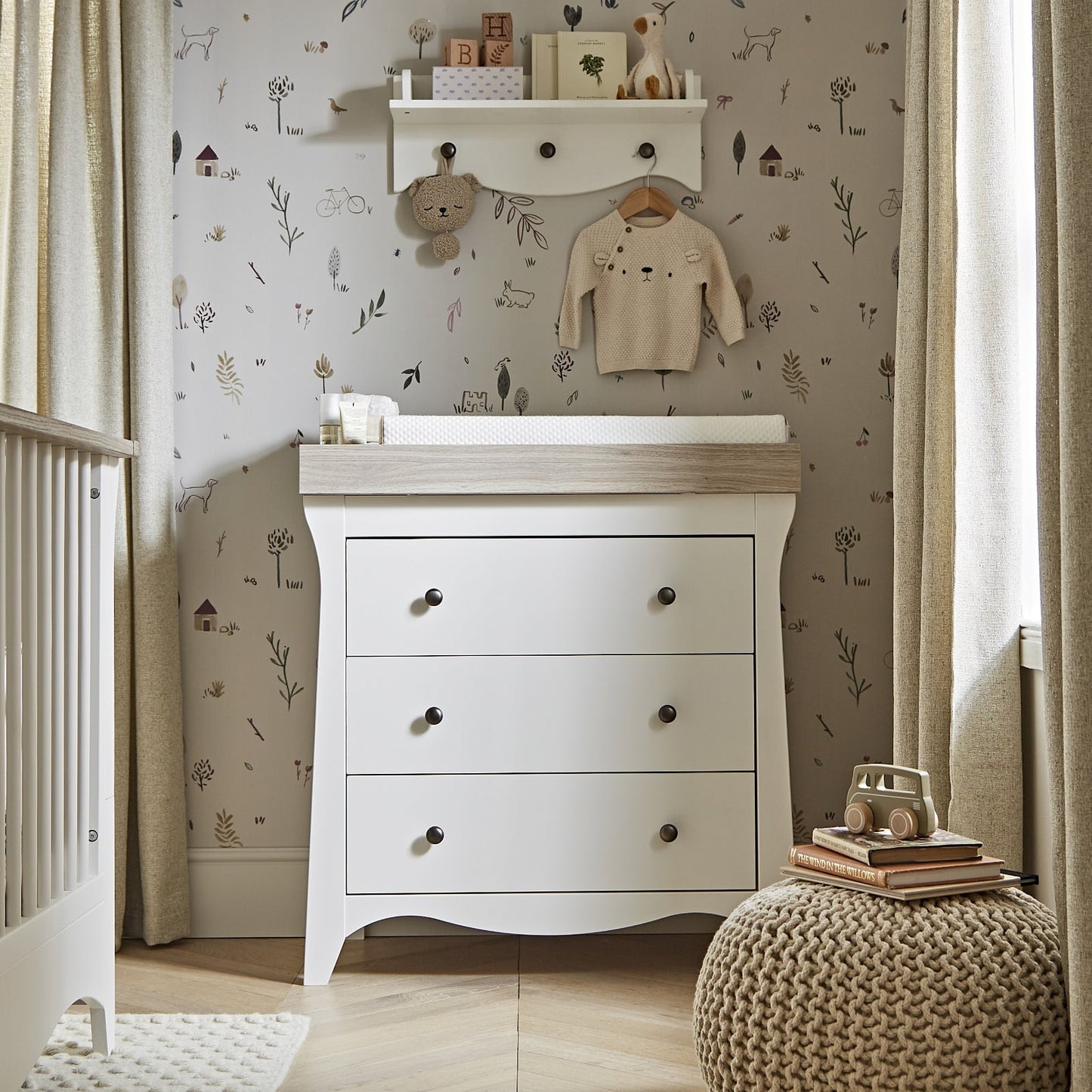 CuddleCo Clara 2pc Set 3 Drawer Dresser & Cot Bed - White/Ash