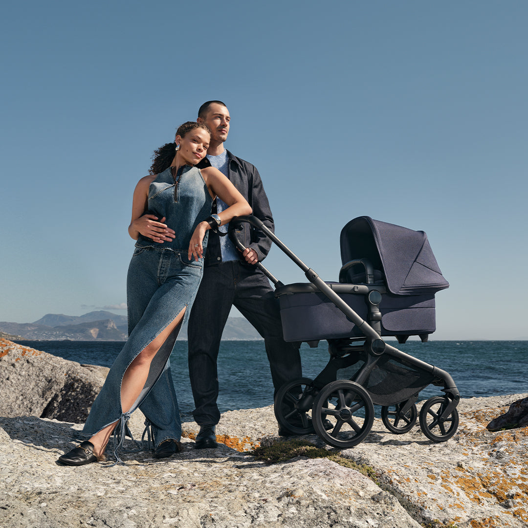 Bugaboo Fox 5 Renew Complete Pushchair Bundle & Free Bugaboo Giraffe Baby Rocker - Black/Deep Indigo