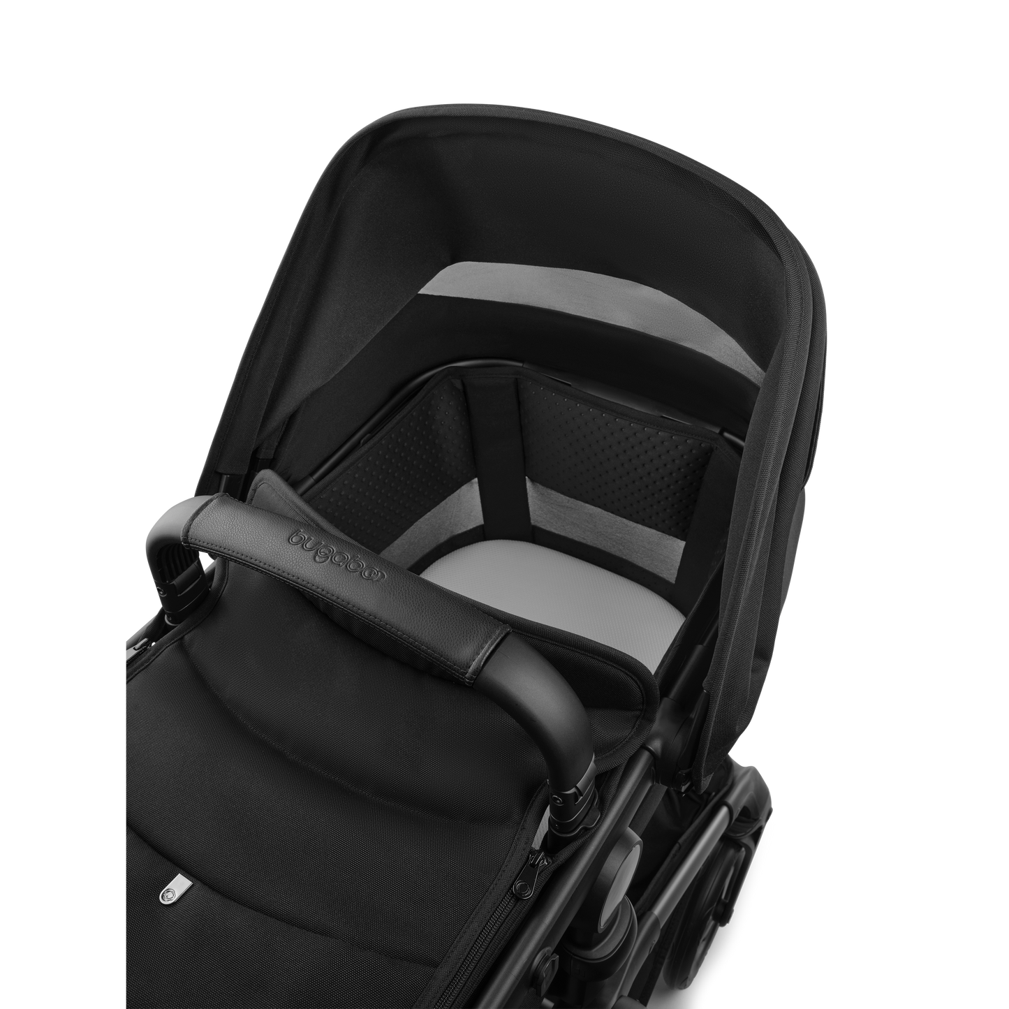 Bugaboo Fox 5 Renew Complete & Free Bugaboo Giraffe Baby Rocker - Black/Heritage Black